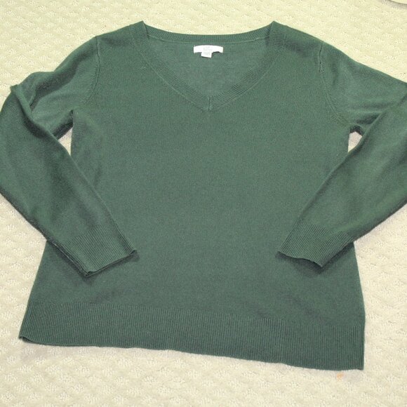 Croft & Barrow Women's M Hunter Green V-Neck Sweater - Picture 1 of 6